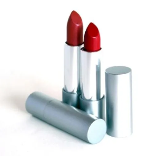 Angel Minerals bezaubert mit neuem Logo und mit neuen aufregenden Farben für verführerische Lippen Bild: Angel Minerals bezaubert mit neuem Logo und mit neuen aufregenden Farben für verführerische Lippen
