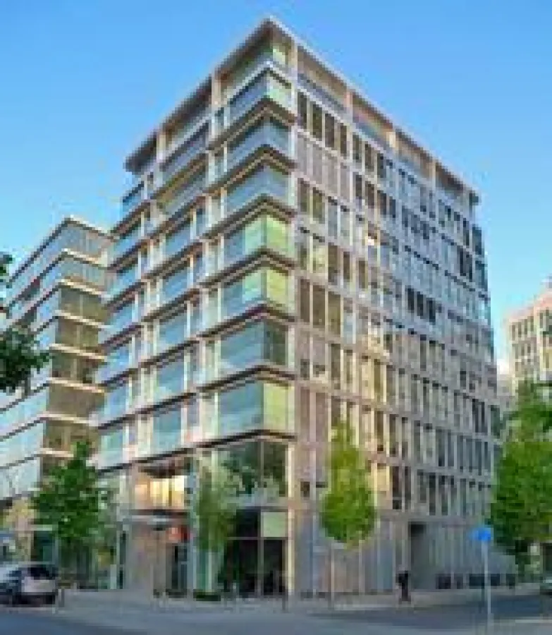 Das attraktive Bürogebäude direkt am Tiergarten