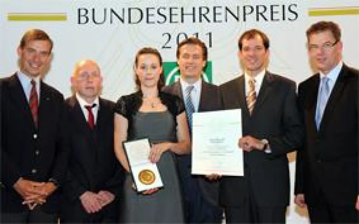 Carl-Albrecht Bartmer (DLG), Jens Kircher, Julia Manz, Wolfgang Mainz, Jochen Kickuth (alle Kronenbrot), Dr. Gerd Müller (BMELV)