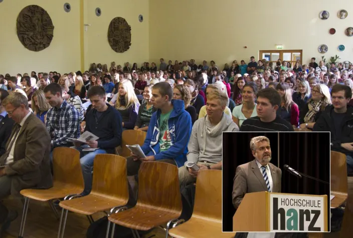 Bild: Knapp 650 Erstsemester-Studierende starten an der Hochschule Harz ins Wintersemester 2012/13
