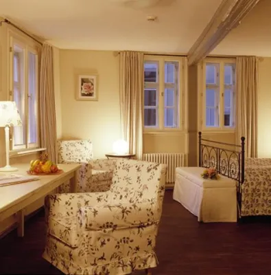 Klatsch, Kultur und Konsum - Ein Wochenende nur für Freundinnen, Postkarte an die Männer zuhause inklusive Bild: Klatsch, Kultur und Konsum - Ein Wochenende nur für Freundinnen, Postkarte an die Männer zuhause inklusive