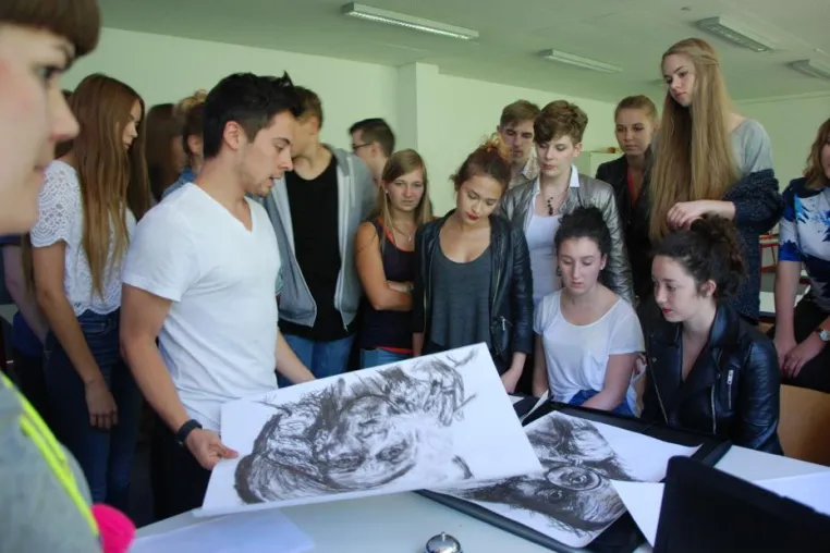 Bild: Programme für designinteressierte Schüler: Ist Gestaltung studierbar? Designerfahrungen im Camp sammeln