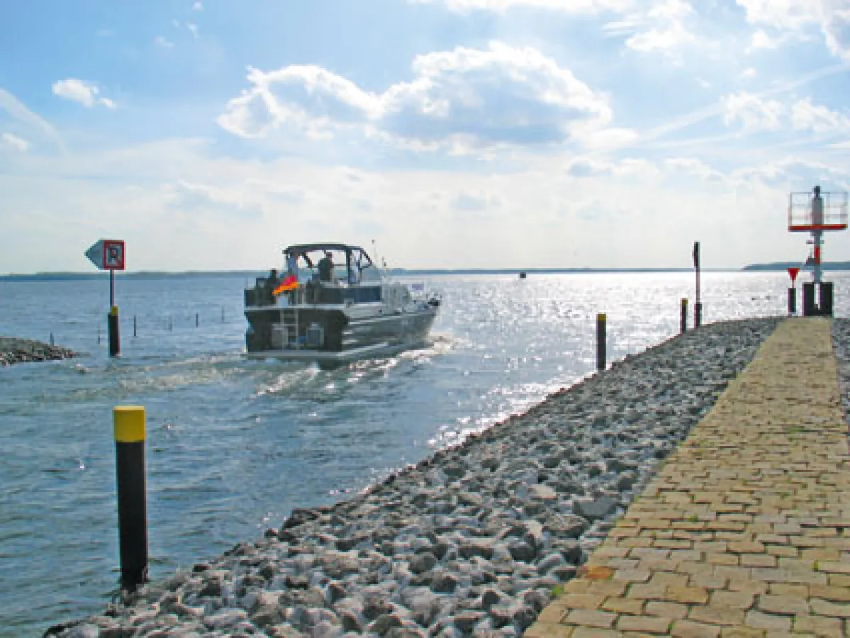 Hausboot auf der Müüritz