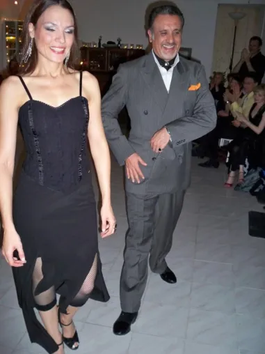 Bild: La Rogaia Tango Reisen 2010 Ostertango mit Ricardo Barrios & Laura Melo, Tangotanzen mit einem Lächeln