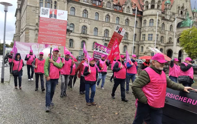 Bild: Auf nach Kassel: DVG mit großer Kundgebung vor dem Bundesozialgericht