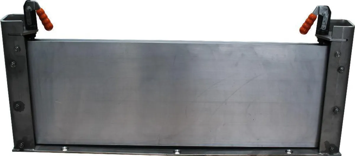 Gebäudeschutz zum Einbau in eine Türlaibung