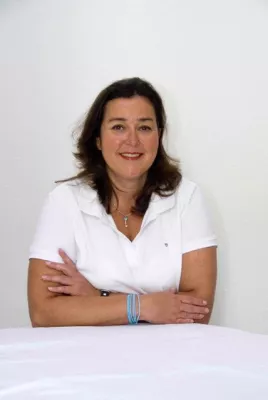 Bild: Die aufrechte Haltung der Brustwirbelsäule - Zielerreichung durch spezialisierte Physiotherapie