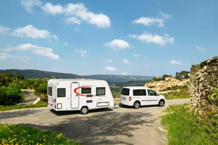 Bild: Campingurlaub: Andere Länder, andere Regeln - InterCaravaning mit den wichtigsten Verkehrsregeln