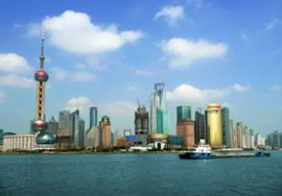 Bild: Zur EXPO 2010 in die Stadt über dem Meer