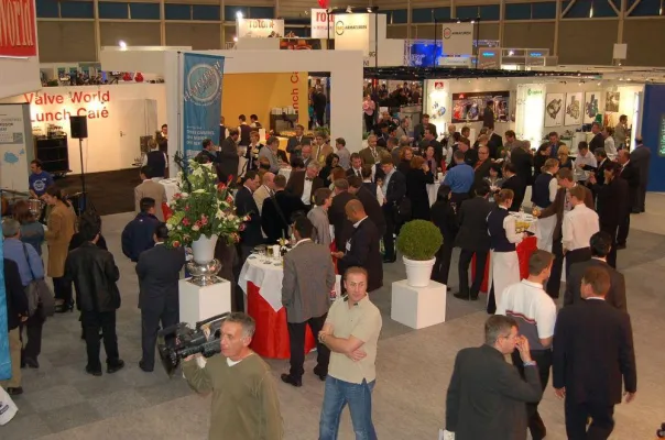 Bild: Valve World 2008 – Hersteller treffen Anwender