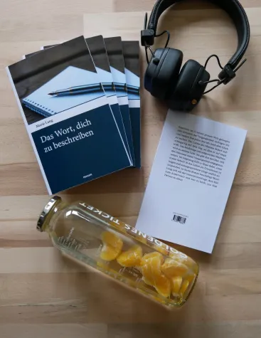 Debütroman „Das Wort, Dich zu beschreiben“ von Marie Lang macht Mut zum Anderssein und aus dem Herzen zu leben Bild: Debütroman „Das Wort, Dich zu beschreiben“ von Marie Lang macht Mut zum Anderssein und aus dem Herzen zu leben