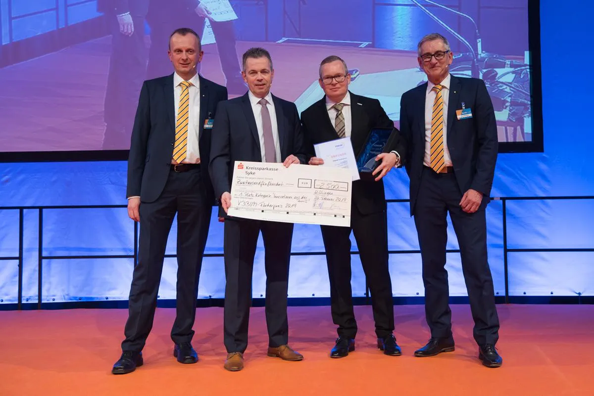 VDBUM Vorstandsmitglieder und Jan Wagener bei der Preisverleihung