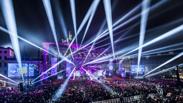 Bild: Berlin feiert mit Rock Solid Technologies ins neue Jahr