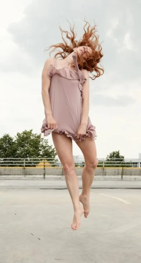 Copyright: Florian Gobetz; Die gehörlose Tänzerin und Schauspielerin Kassandra Wedel