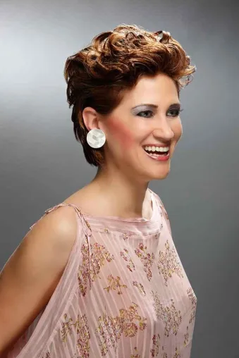 Feines Haar kann eine Last sein, muss es aber nicht Bild: Feines Haar kann eine Last sein, muss es aber nicht