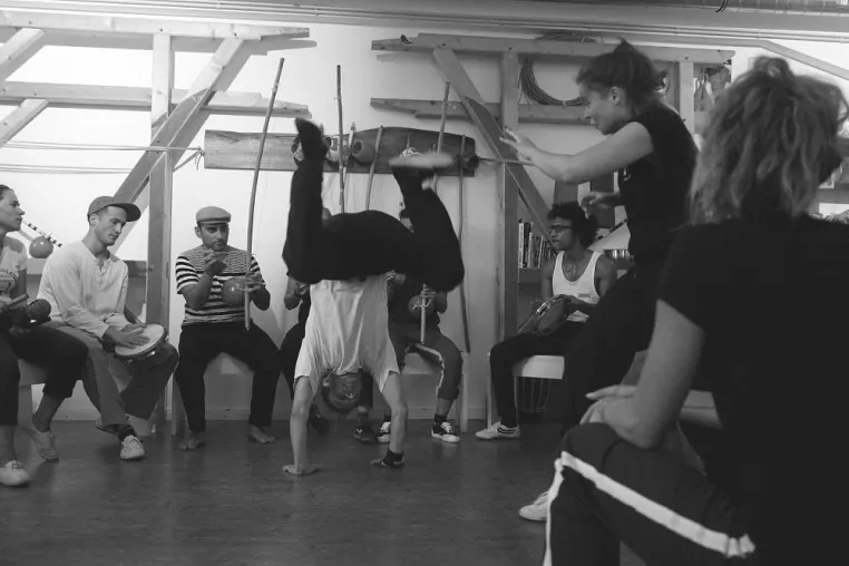 Bild: Das Netzwerk Musik von den Elbinseln präsentiert - Inselparkkonzerte 2018: Capoeira am 09.09.