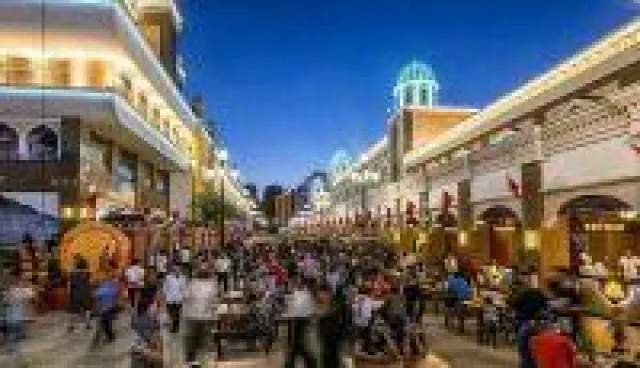 Bild: Zehn Jahre in Xinjiang:  Wirtschaftliche Entwicklung und Kulturschutz