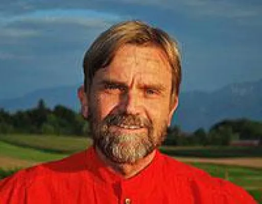 YOGA UND GESUNDHEIT - HEIL WERDEN AUS EIGENER KRAFT ! Seminar in den Chiemgauer Alpen, 11.-18.08.2012 Bild: YOGA UND GESUNDHEIT - HEIL WERDEN AUS EIGENER KRAFT ! Seminar in den Chiemgauer Alpen, 11.-18.08.2012