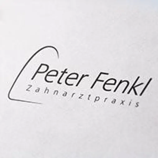 Bild: Strahlende Sympathiewerte mit Biss - amadeus kreiert angenehmen Text für Zahnarztpraxis Peter Fenkl