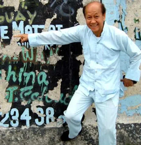 Der Meister des Wing Chun Kung Fu wird 75 - Lo Man Kam feiert im Prenzlauer Berg Bild: Der Meister des Wing Chun Kung Fu wird 75 - Lo Man Kam feiert im Prenzlauer Berg