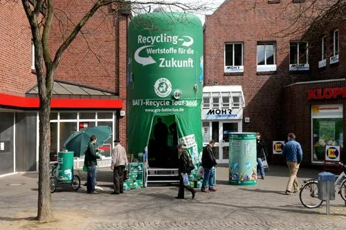 Bild: Am Dienstag 29. April - Staatssekretär Dr. Marcel Huber unterstützt BATT-Recycle Tour 2008 von GRS Batterien
