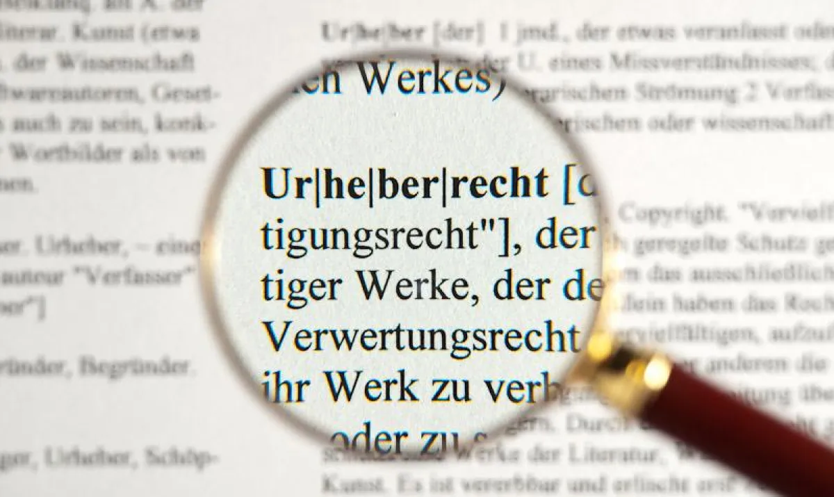 Das Internet ist zugleich Quelle und Kontrolle für Plagiate.