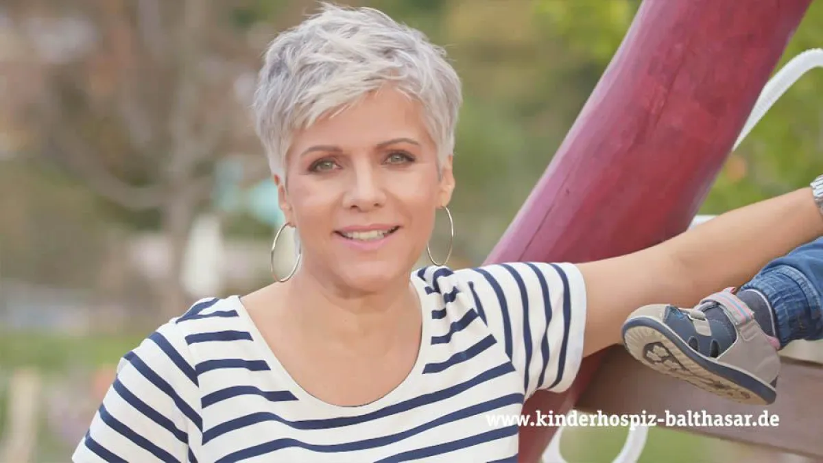 RTL-Moderatorin Birgit Schrowange im neuen Kinderhospiz-Spot