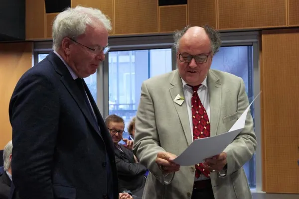 Bild: Prof. Henrik Hanstein zum Ehrensenator der Kunsthochschule für Medien Köln ernannt