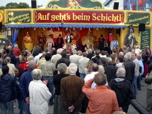 25 Jahre Manfred Schauer als „der Schichtl von der Wiesn“ auf dem Münchner Oktoberfest Bild: 25 Jahre Manfred Schauer als „der Schichtl von der Wiesn“ auf dem Münchner Oktoberfest