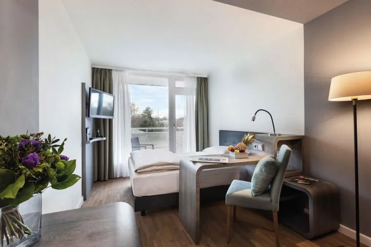 Bild: Auf die Zimmer, fertig, los! Derag Livinghotels versetzt Wände