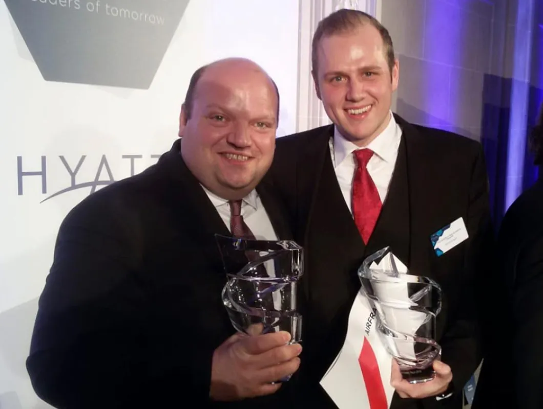 Prof. Dr. Hartwig Bohne (li.) und Pascal Kruggel (re.)