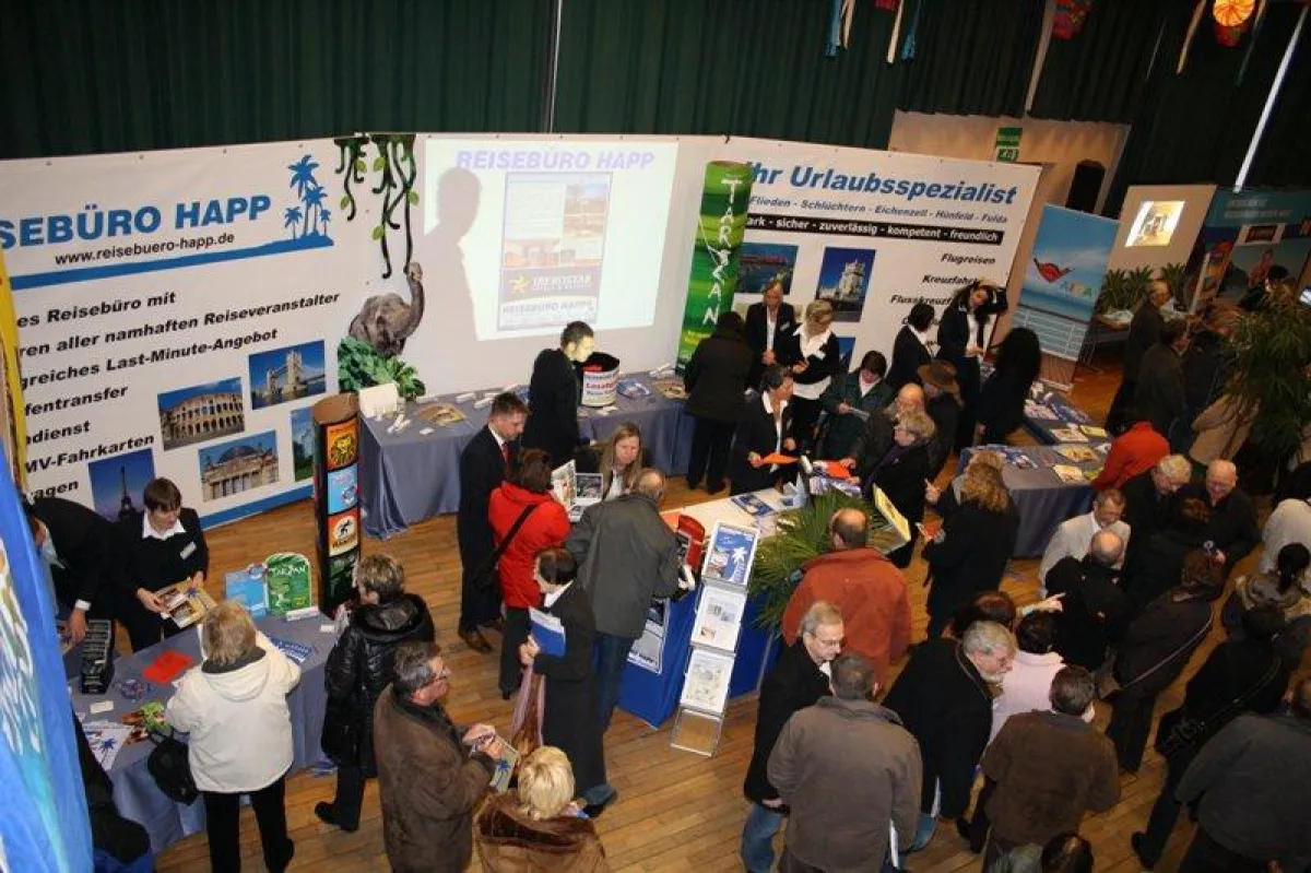 Persönliche Beratung und Buchung zu den Top-Reisezielen des Jahres, dafür steht „Reisefieber 2011“, die Messe des Reisebüros Happ.