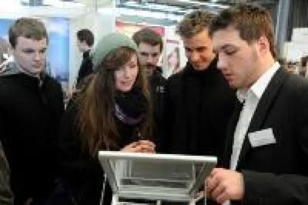 Bild: Horizon Bremen 2011: Treffpunkt für Studieninteressierte &–anbieter - Zum 3.Mal ist die Bildungsmesse präsent