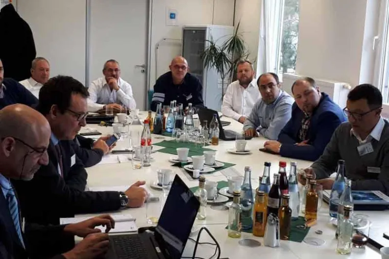 Bild: primion Partner informieren sich über Neuheiten