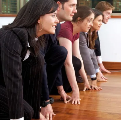 99 Azubis nehmen am zweiten bundesweiten Wettbewerb „Young Professionals – Talente im Dialog“ teil Bild: 99 Azubis nehmen am zweiten bundesweiten Wettbewerb „Young Professionals – Talente im Dialog“ teil