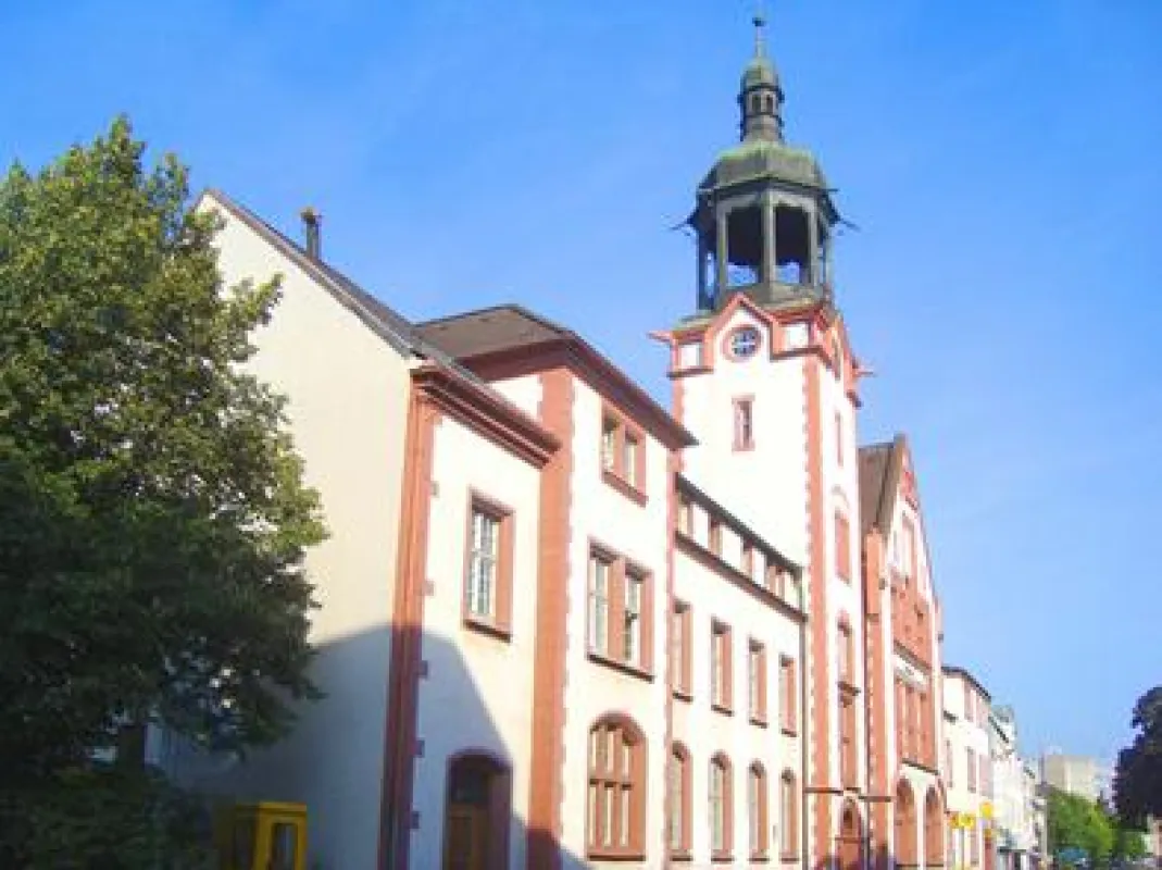In dem historischen Gebäude der Hauptpost herrscht künftig wieder reges Treiben.