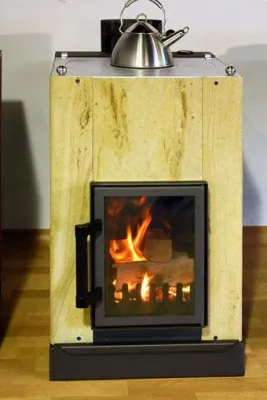 Bild: Energieträger Holz im Vergleich zu Öl und Gas – kostenloses Onlineprogramm von normatherm