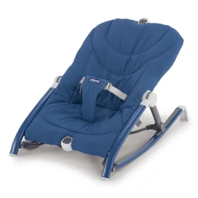 Bild: Großer Schaukelspaß in kompaktem Design – die neue Wippe Pocket Relax von Chicco