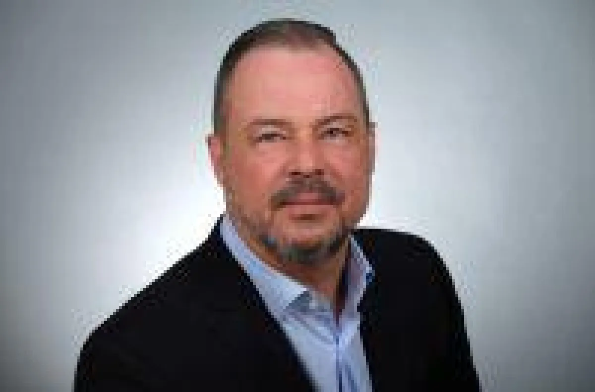 Mit langjähriger Erfahrung in der Bims- bzw. Baustoffindustrie stieg Axel Zeuner (50) am 1. August bei KLB Klimaleichtblock ein.