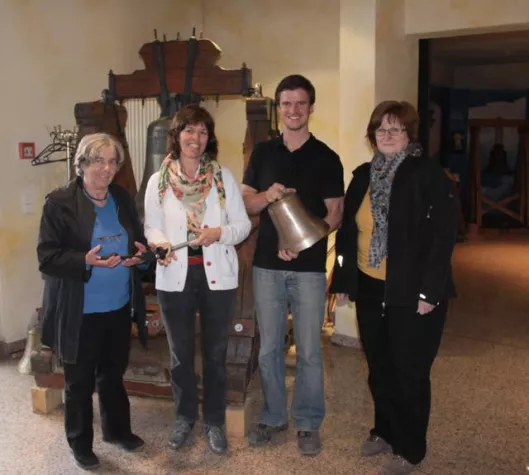 Bild: Glocken-Spende für das neue Ernst Zimmer-Haus