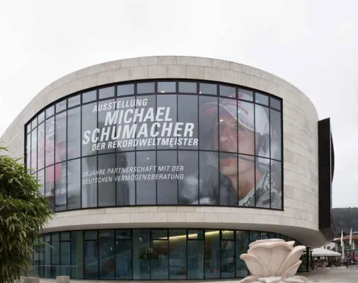 Bild: Michael Schumacher-Ausstellung im Congresszentrum Marburg