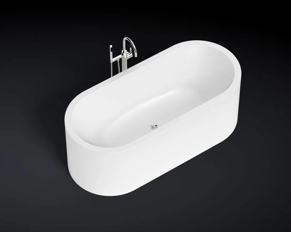 Curva2 als elegante, fugenlos verarbeitete, freistehende Standard- Badewanne