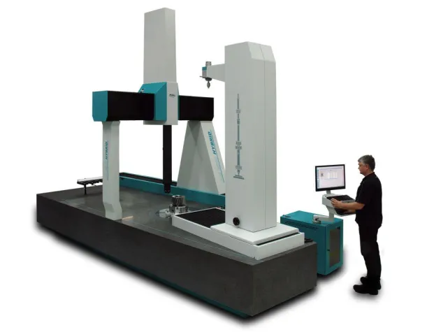 Bild: Hybrid-Messsystem kombiniert Verzahnungs- und Koordinatenmesstechnik