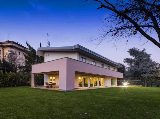 Bild: Rubner Haus: Kubistische Architektur trifft familiäre Wohnatmosphäre