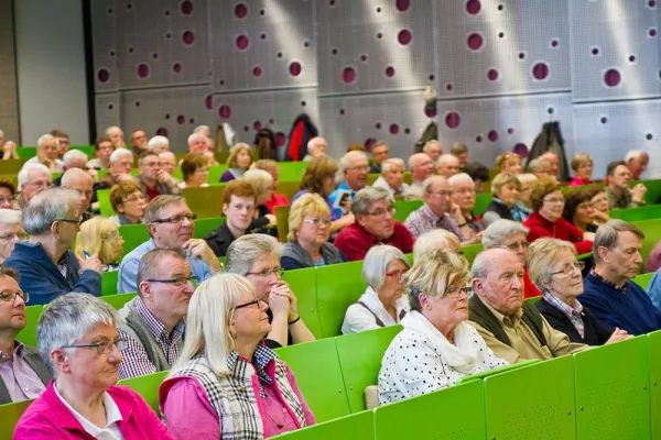 Bild: Vortrag über „Facebook-Demokratie“ traf auf großes Interesse