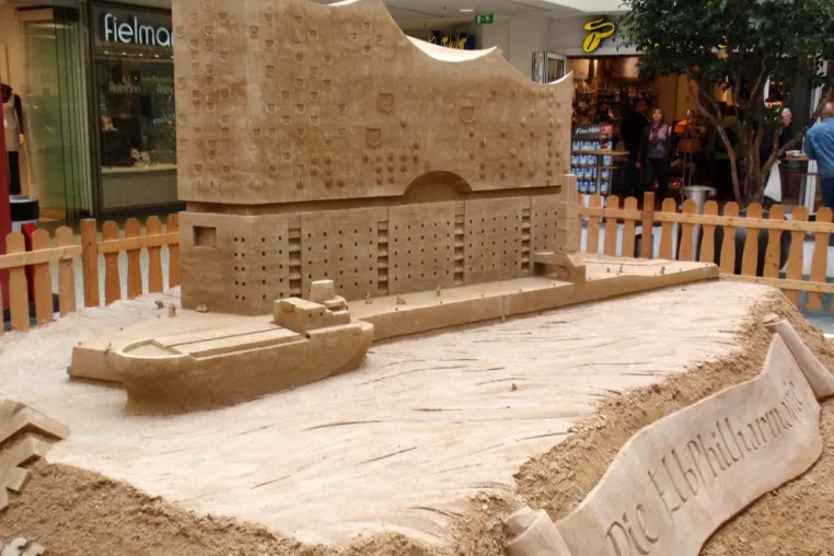 Bild: Hamburgs „Kleine Elbphilharmonie“ jetzt im EKT Farmsen