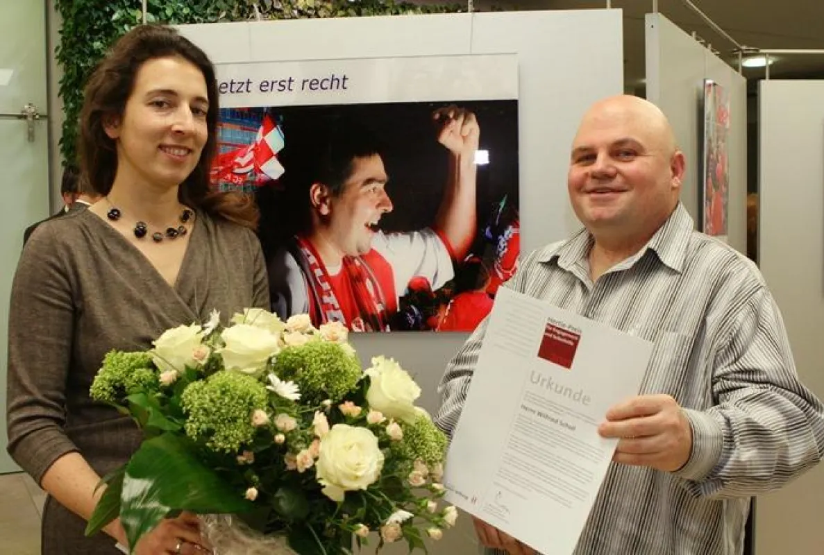 Wilfried Scholl erhielt den Hertie-Preis für Engagement und Selbsthilfe 2011