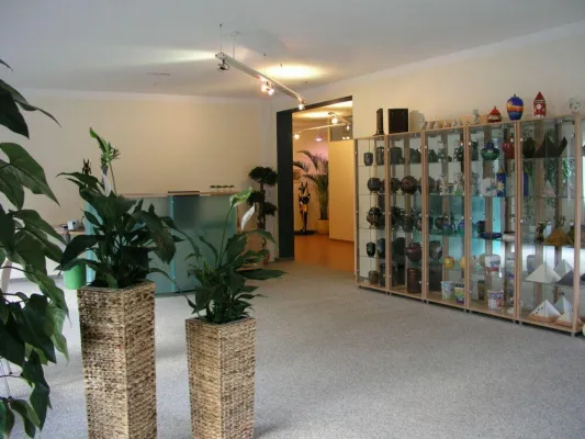 Bild: Genehmigung für Frankens erstes Tierkrematorium ist erteilt - ANUBIS Tierbestattungen eröffnet im April 2008