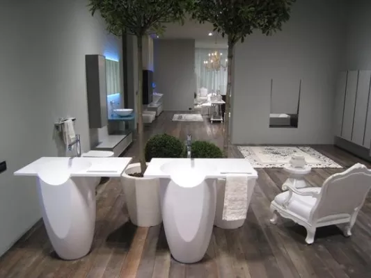 Bild: Exklusives Baddesign im Herzen von München – antonio lupi by DASBADSTUDIO