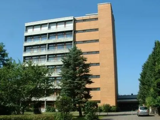 Bild: Seit 35 Jahren gibt es die Berufliche Schule für Wirtschaft und IT in der City Nord - Grund für eine Visite